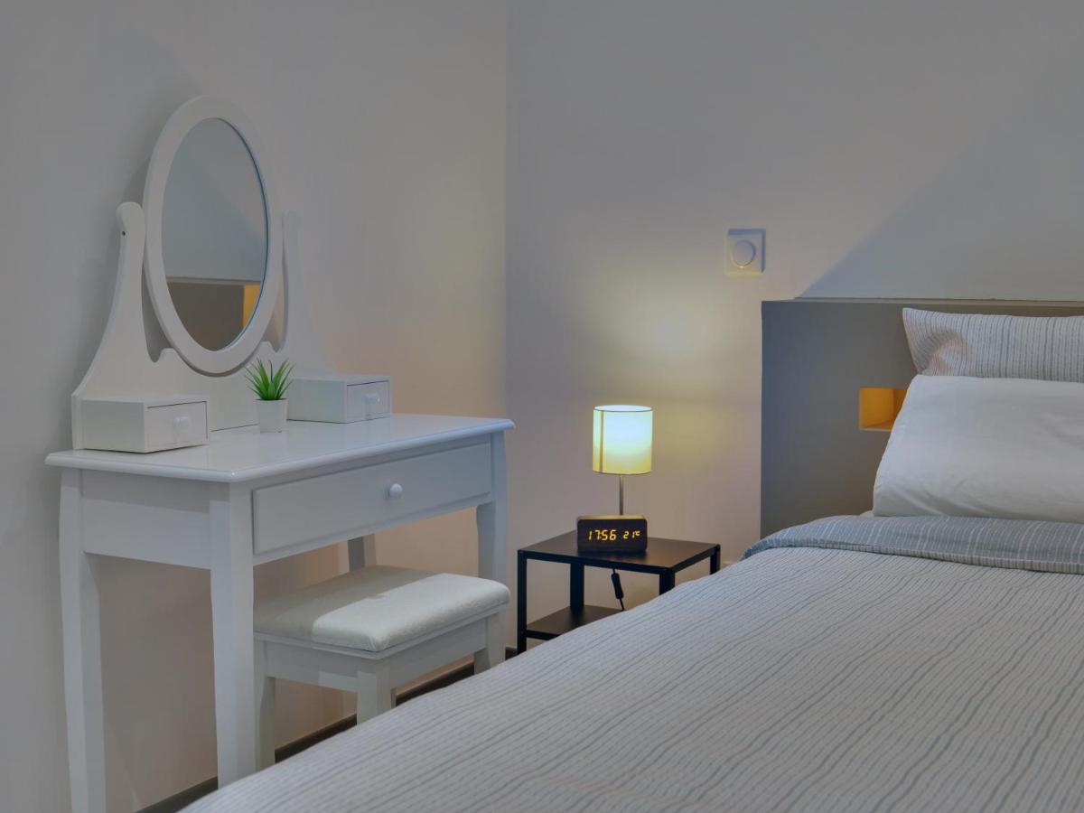 Le Drouhouse + Parking Prive Apartment *