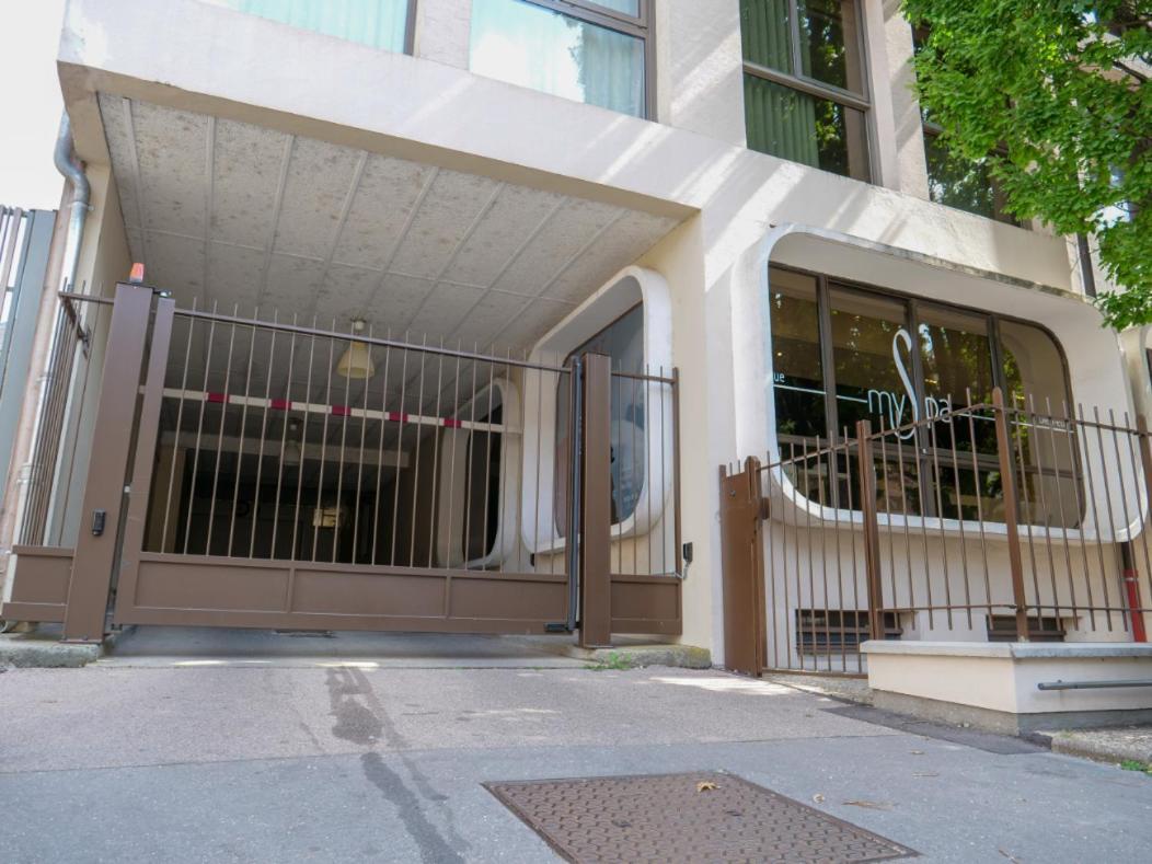 Apartment Le Drouhouse + Parking Prive